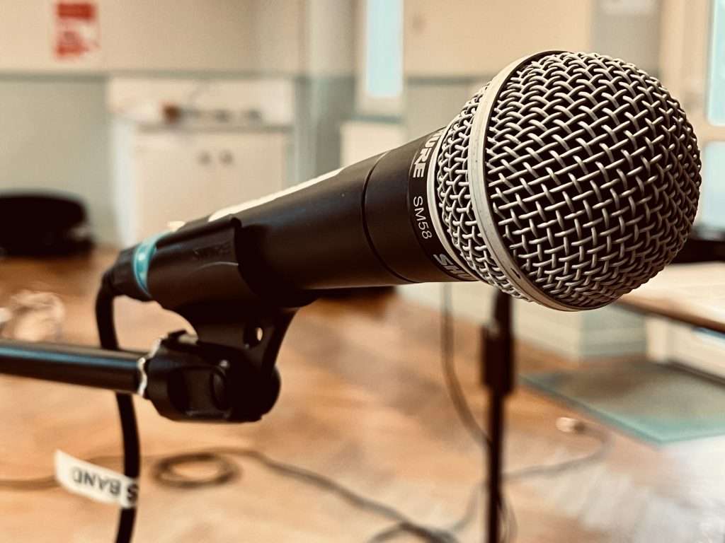 Micro du studio France Bleu Pays Basque